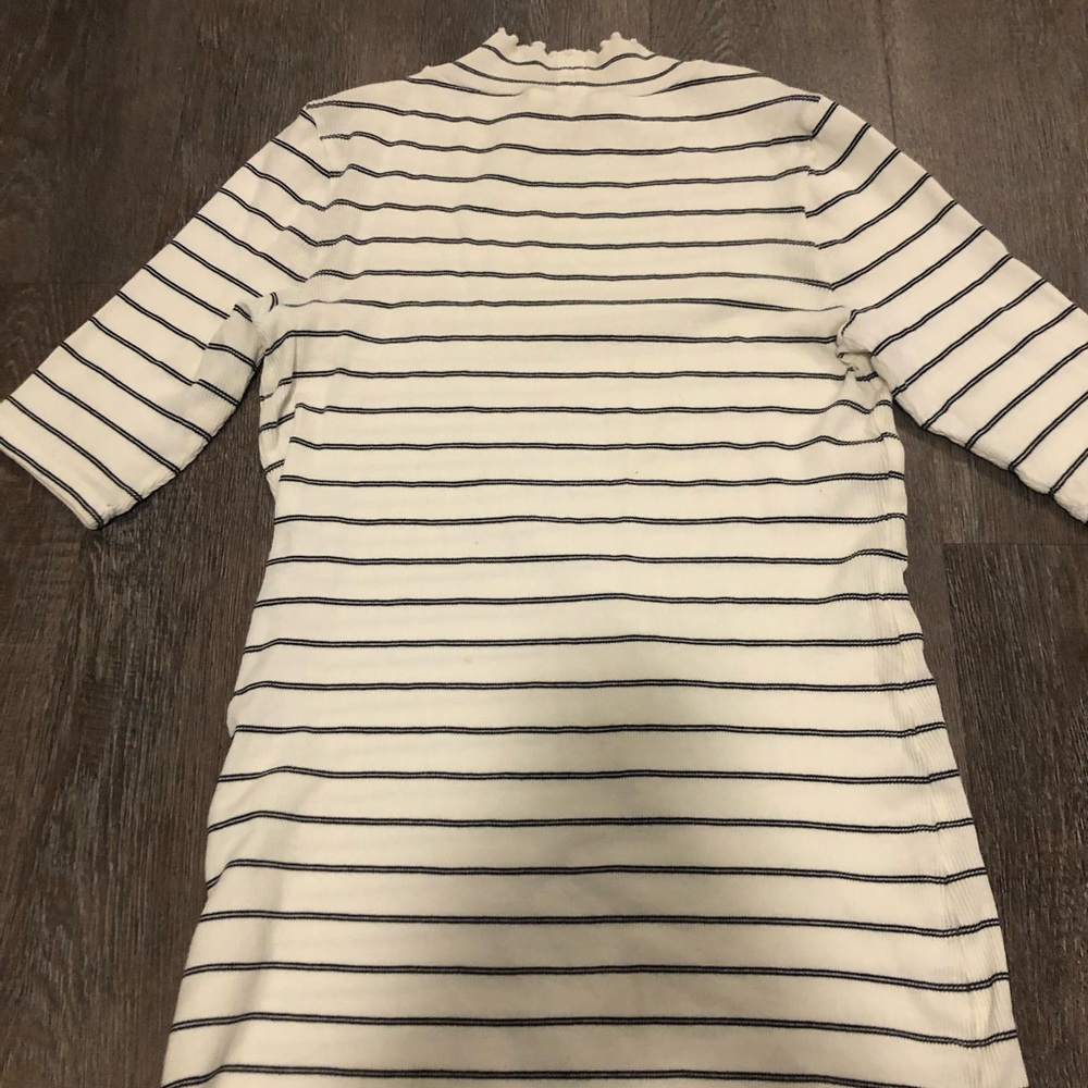 Turtle neck blouse - Picture 3 of 3